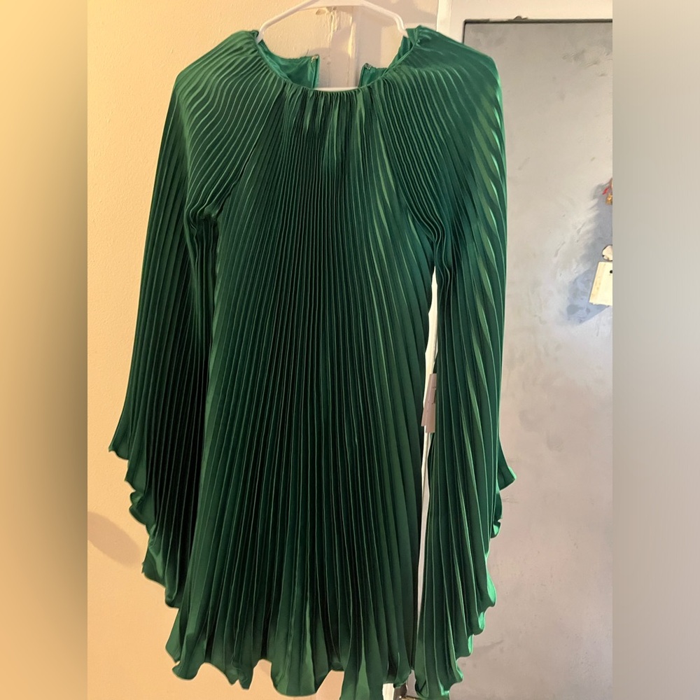RENE RUIZ COLLECTION PLEATED EMERALD DRESS SIZE 4